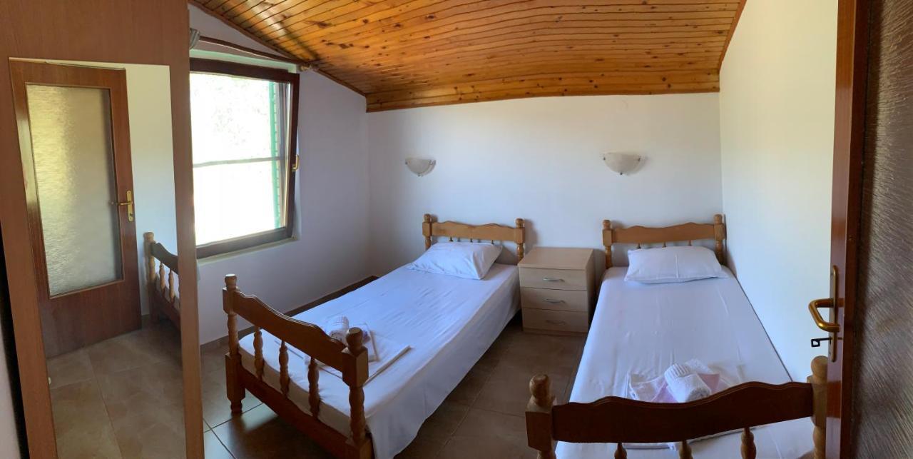 Holiday Home Bratica Ulcinj Eksteriør billede