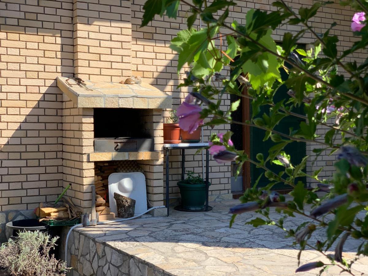 Holiday Home Bratica Ulcinj Eksteriør billede