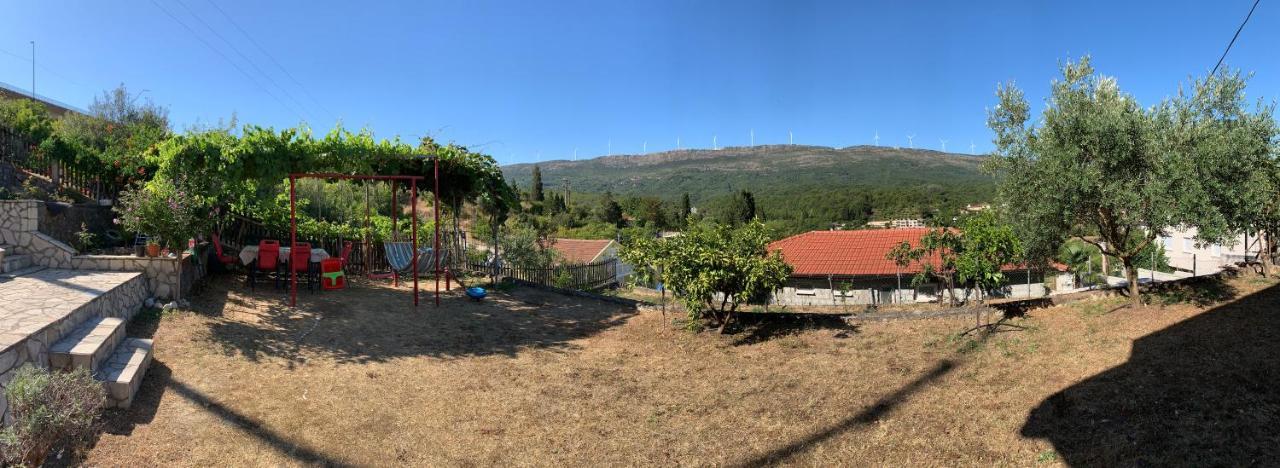 Holiday Home Bratica Ulcinj Eksteriør billede